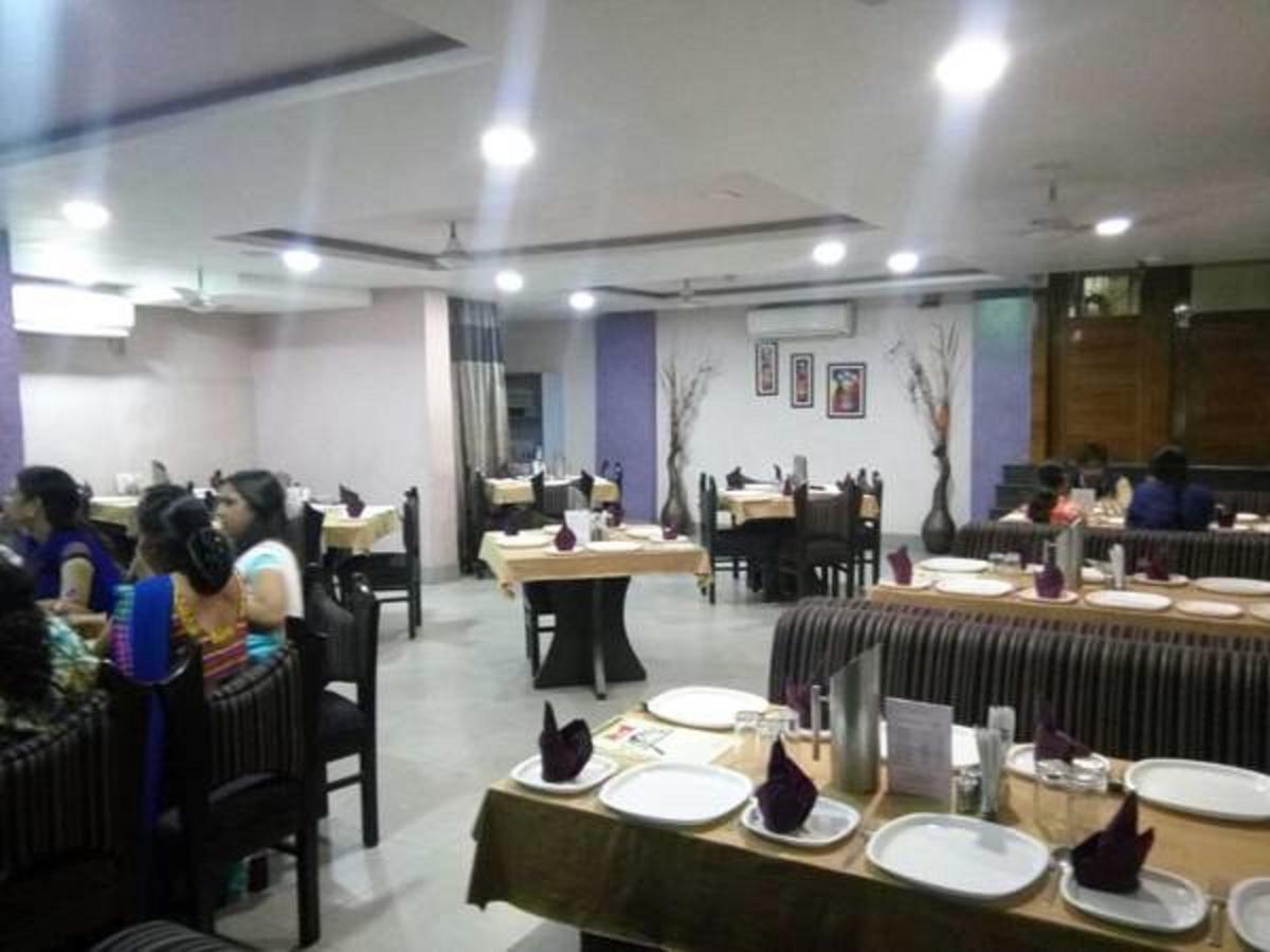 Hotel Shree Pushpak Raigarh 외부 사진